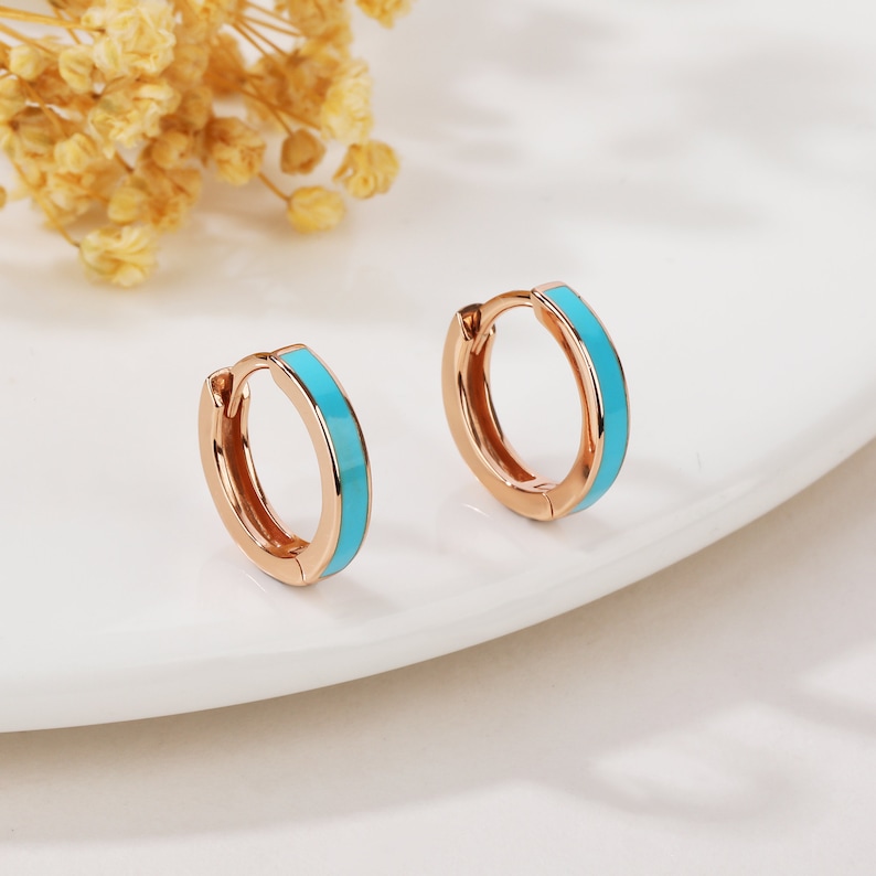 TURQUOISE ONYX HUGGIE HOOP EARRINGS