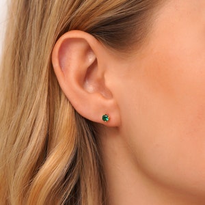 Dainty Emerald Stud Earring