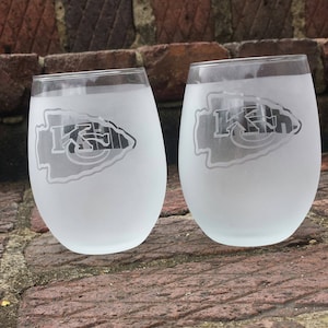 Personalized Kansas City Chiefs Gift | KC Chiefs wine glasses | Kansas City Chiefs Gift for her |  KC Chief stemless wine gift set |