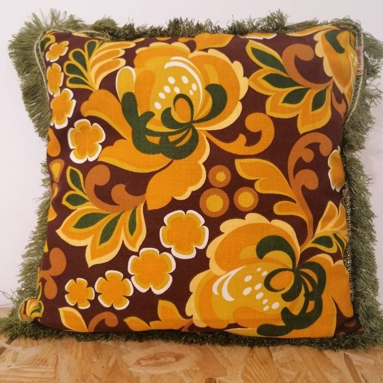 Upcycling Coussin Upcyclé Déhoussable.