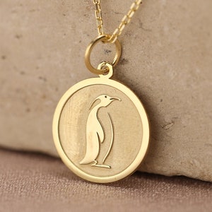 14k Solid Gold Penguin Necklace, Gold Penguin Disc Jewelry , Penguin Animal Pendant , Personalized Penguin Charm , Penguin , Birthday Gift