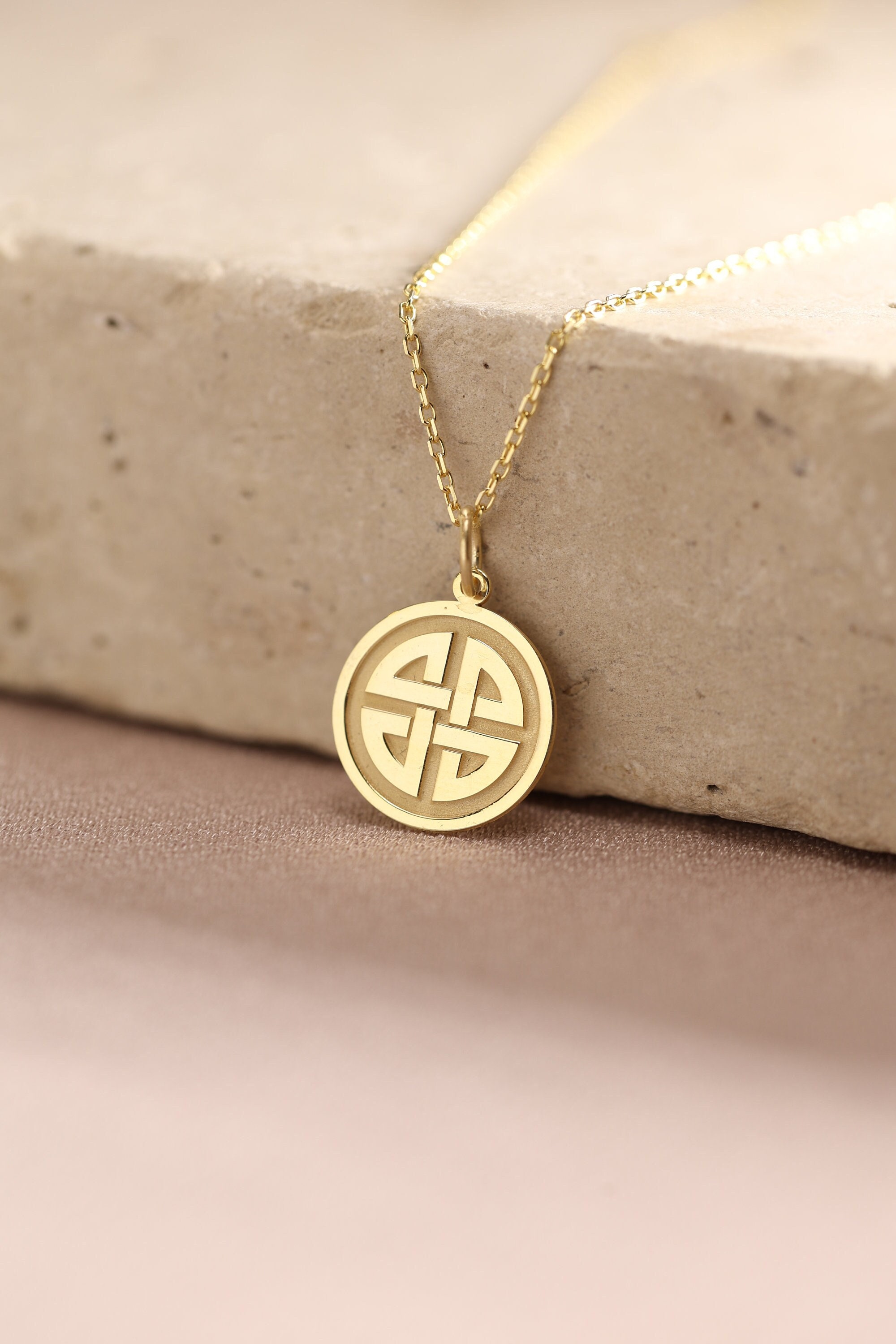14k Solid Gold Celtic Shield Necklace , Personalized Celtic Shield Symbol Pendant, Gold Celtic Knot Necklace , Dara Knot Pendant ,Woman gift