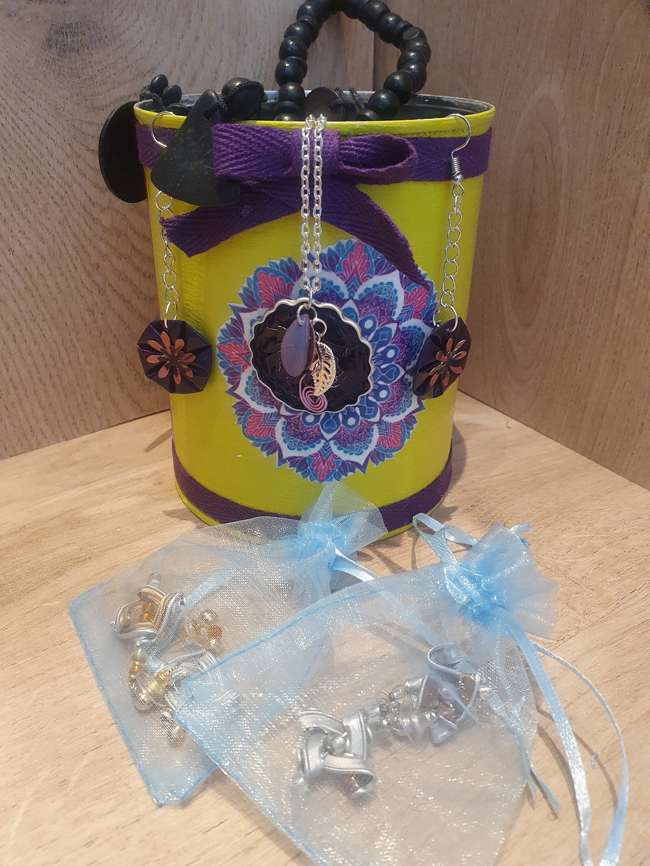 Rangement Bijoux ou Bureau