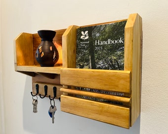 Key and letter holder made from reclaimed wood