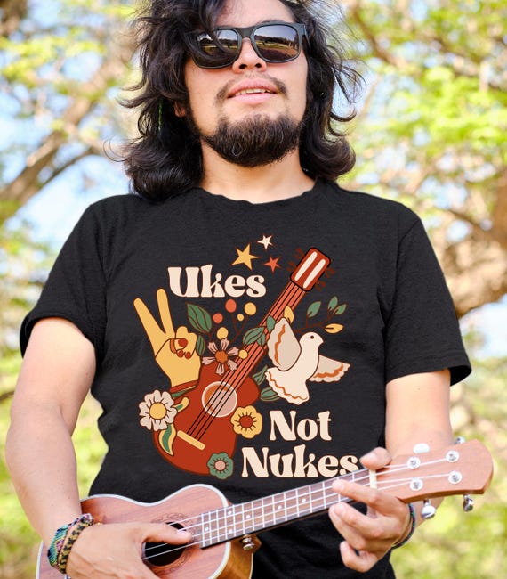 Ukulele Shirt With Ukulele Silhouettes | Uke T-Shirt Gifts Ukulele Shirt With Ukulele Silhouettes | Uke T-Shirt Gifts