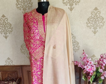 Kashmiri zijde Kurta voor vrouwen, Angad creaties, Kashmiri pak, Kashmiri borduurwerk, Punjabi pak, traditionele Indiase slijtage, Salwar Kameez
