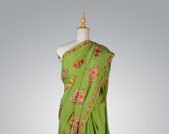 Hantverkssari för kvinnor, grön kashmirisk sari, broderad aari-sari, traditionell indisk sari, handbroderad blommig sari, botanisk