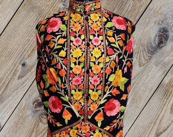 Kashmiri Jacket, Embroidered Coat, Kashmiri Embroidered Coat, Floral Spring Jacket, Indian Jacket, Traditional Coat, Ethnic Overcoat Jacket
