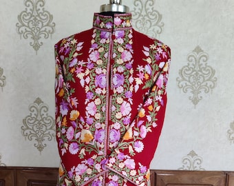 Kashmiri-Jacke mit Kettenstichstickerei, anpassbare Kashmiri-Wolljacke mit mehrfarbiger Stickerei, Boho-Mantel, verzierte Jacke