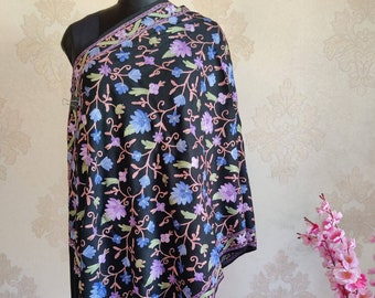 Beautiful Black Aari Kashmiri Pashmina Embroidered Beautiful Black Aari Kashmiri Pashmina Embroidered