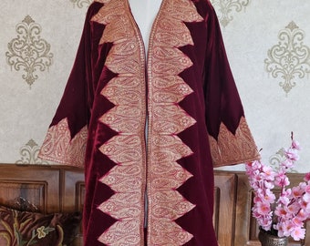 Kashmiri Robe With tilla Embroidery , Luxurious Velvet Kimono Robe With Tilla Work