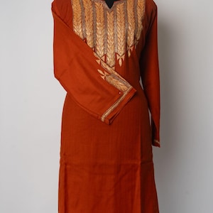 Autumn Flame Kashmiri Pheran with Tilla Embroidery