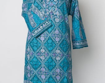 Azure Elegance Kashmiri Pheran med Aari & Zari-broderi