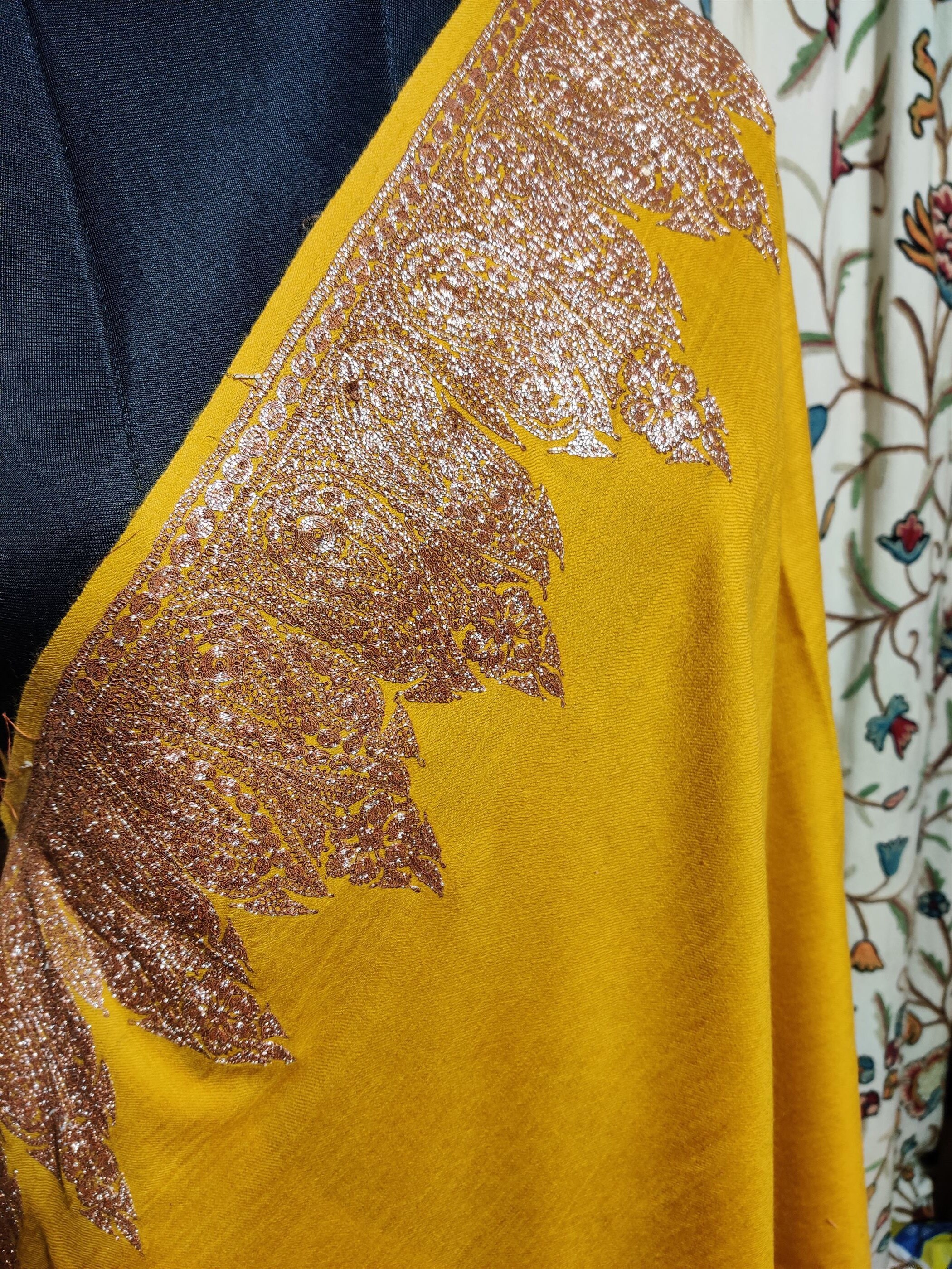 kashmiri tilla shawl designs