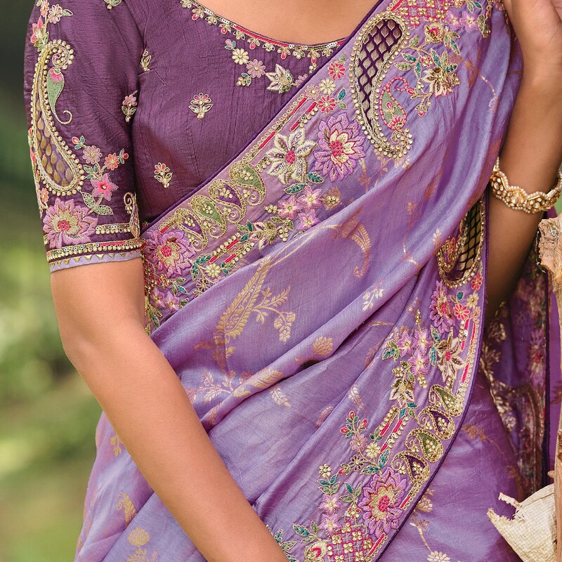 Women's Silk Blend Lavender Embellished Designer Saree With Blouse Piece