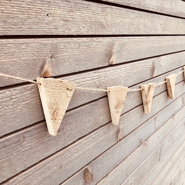 Wimpelkette Girlande M aus Holz, handgemacht, Unikat, Landhaus
