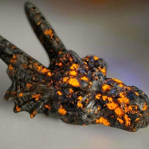 5&#39;&#39; Natural Yooperlite Dragon skull，Quartz Crystal Dragon head，Dragon figurine，Home decor，Crystal gift，Crystal healing