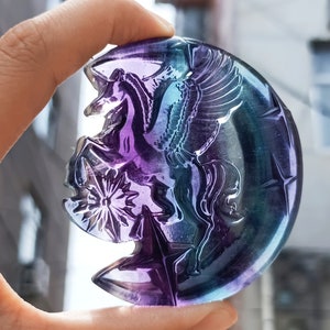 3&#39;&#39;Natural Hand carved Fluorite Unicorn，quartz crystal，Crystal Unicorn，Halloween gift，Crystal decor，Crystal ornament，Crystal healing