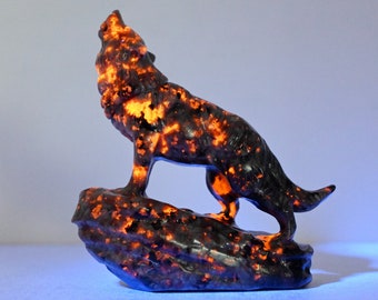 3.4&#39;&#39; Natural Hand carved Yooperlite wolf，Crystal wolf，Wolf carved，Wolf skull，Crystal gift，Yooperlite carved，Home Decor，Riki Healing