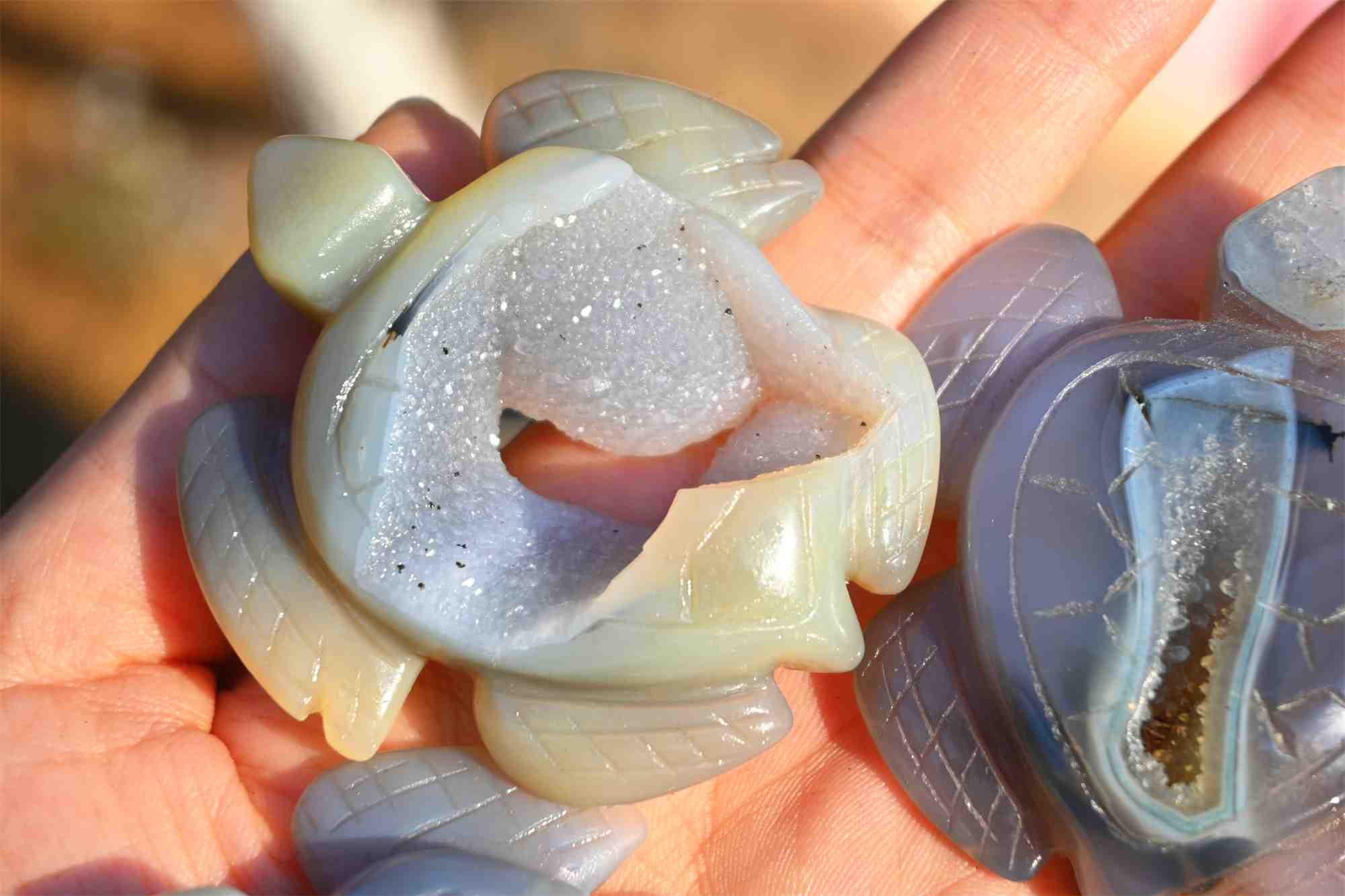 2.3'' 天然ジオード瑪瑙ウミガメ、ウミガメ彫刻、クリスタルギフト