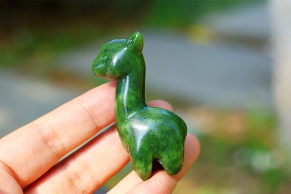 2.8'' Natural Green Jade Alpaca Carved，crystal Alpaca Decor