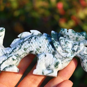 5&#39;&#39; Natural Moss agate Dragon，Crystal Dragon carved，Home decor，Crystal dragon Figurine，Crystal gift，Riki healing Figurine