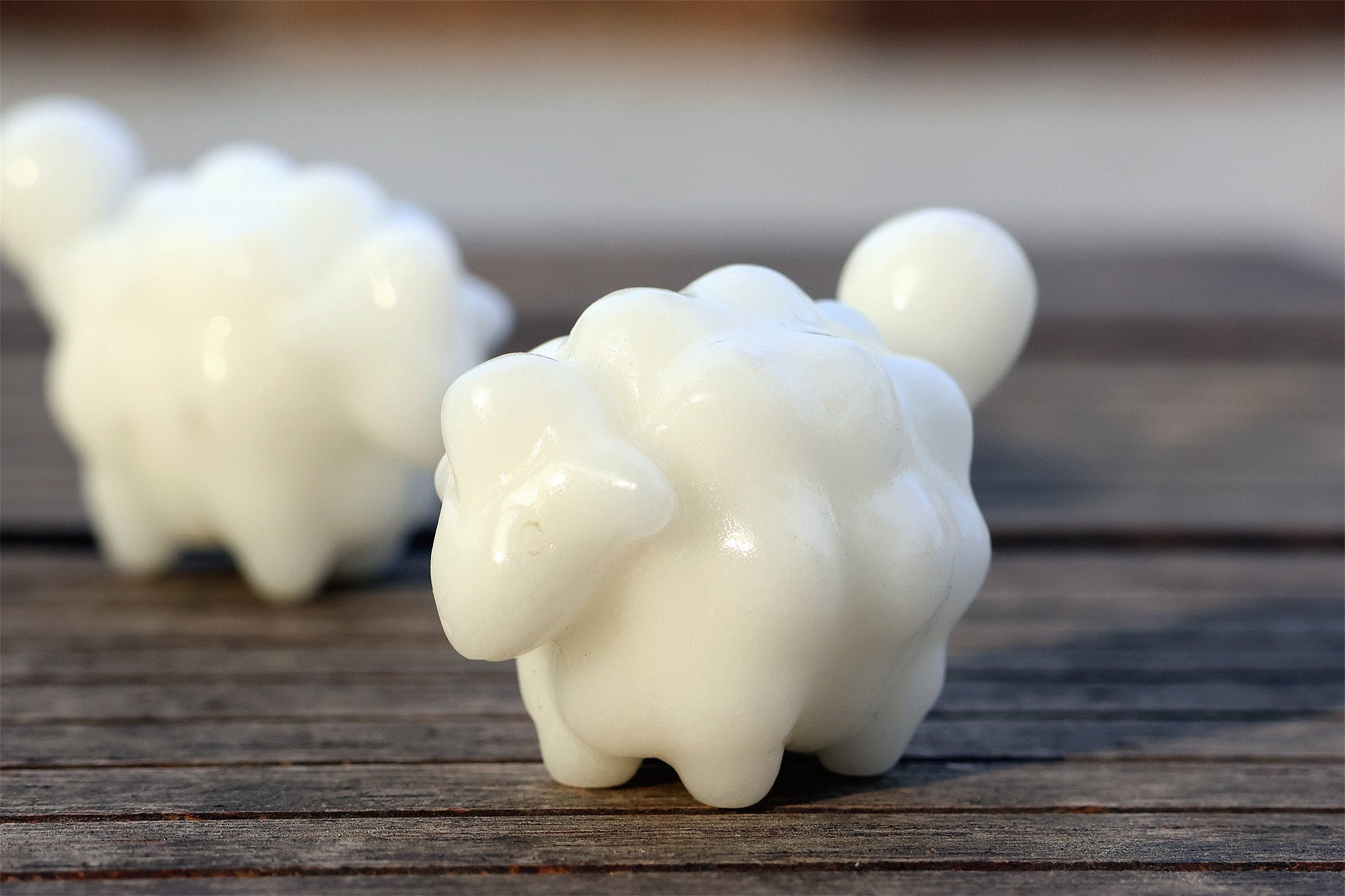 2.3''天然彫刻の白翡翠羊、水晶彫刻の羊、羊の置物、水晶ギフト、水晶