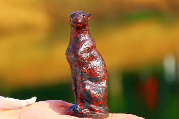 5.6'' Natural Red Jade Stone Jaguar，quarzt Crystal Leopard