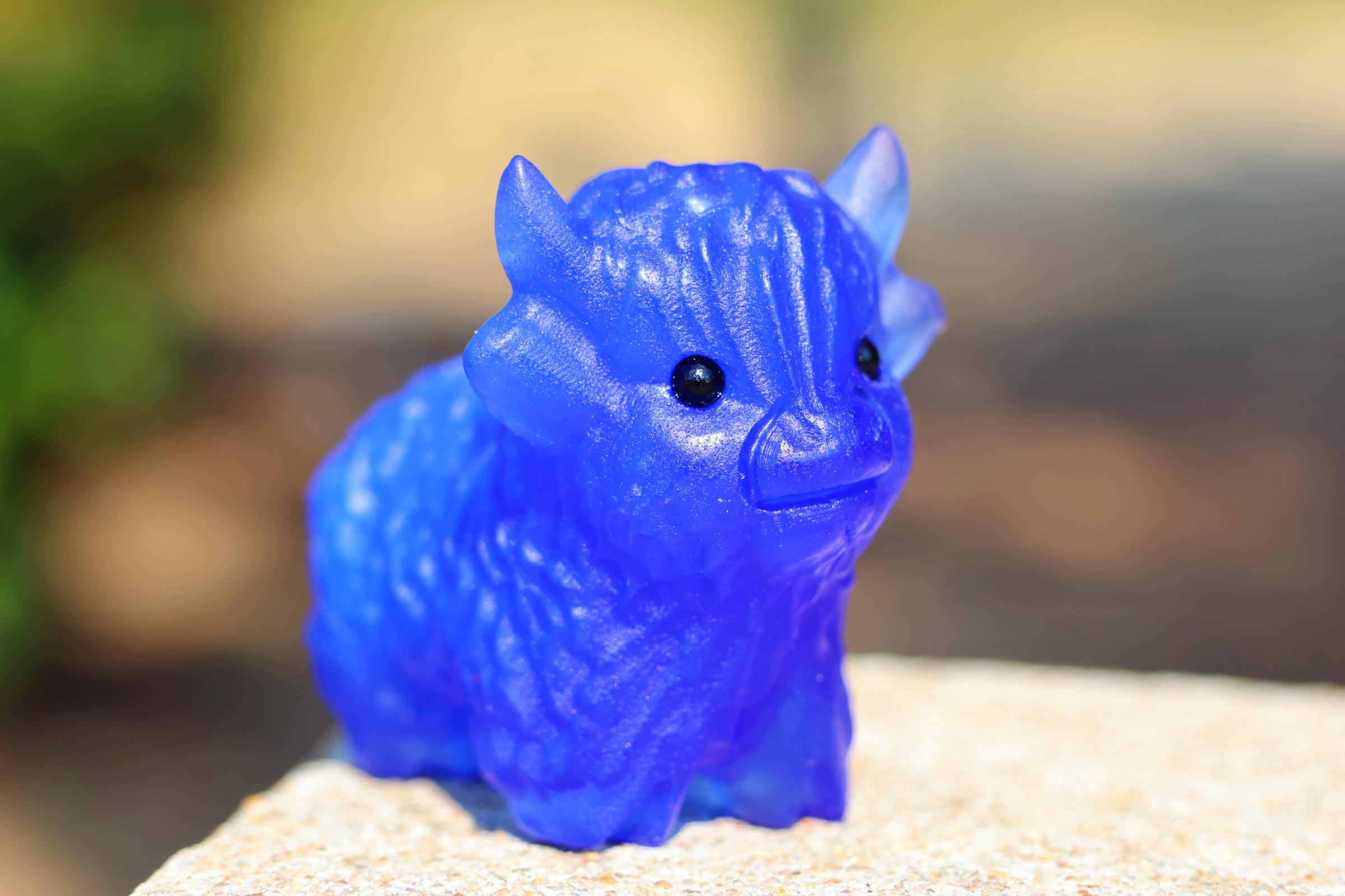 2インチ天然水晶ハイランド牛、水晶ヤク、牛の置物、牛の彫刻、水晶