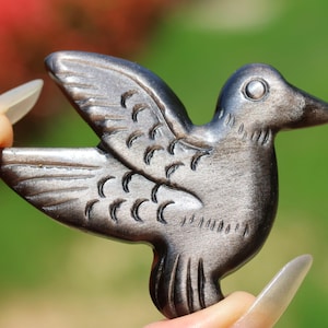 1,6 &#39;&#39; natürlicher silberner Obsidian-Kolibri geschnitzt, Kristallvogeldekor, Kristallgeschenk, Kristallverzierung, Wohnkultur, Kristallfigur, Reiki-Heilung