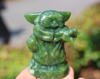 2.8'' Natural Green jade Yoda，Crystal Yoda，Yoda carving，Yoda figurine，Crystal gift，Crystal decor，Crystal ornament，Crystal healing