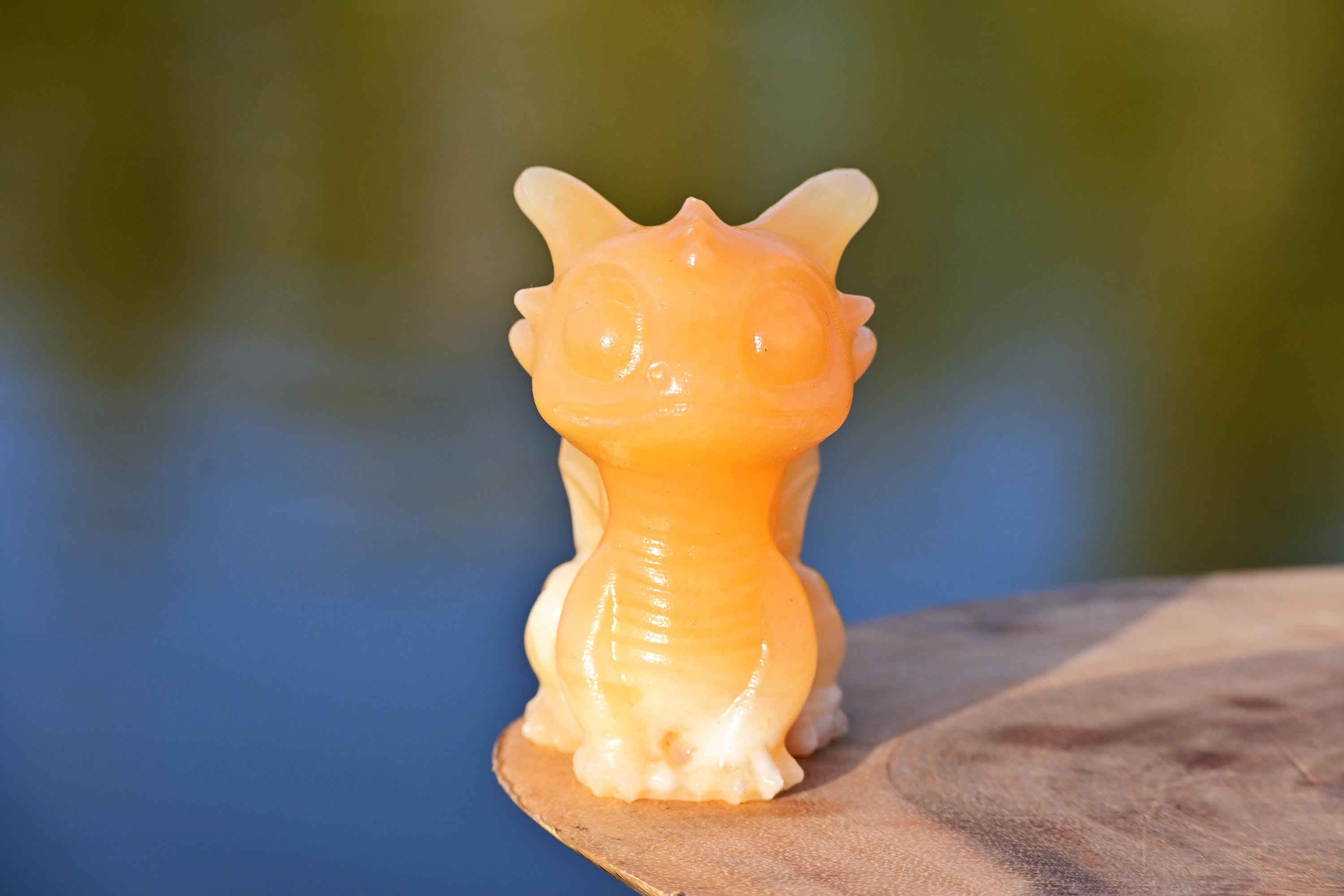 2.4'' Natural Crystal Toothless Carving，crystal Toothless Decor