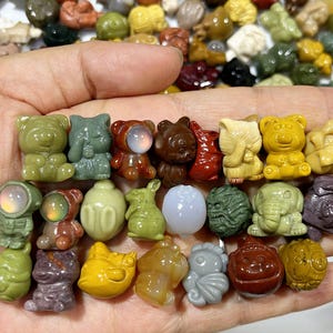 20mm+ Natural Mini Alashan agate Carved，quartz crystal，Crystal gift，Crystal pendant，crystal decor，Crystal healing (random delivery)
