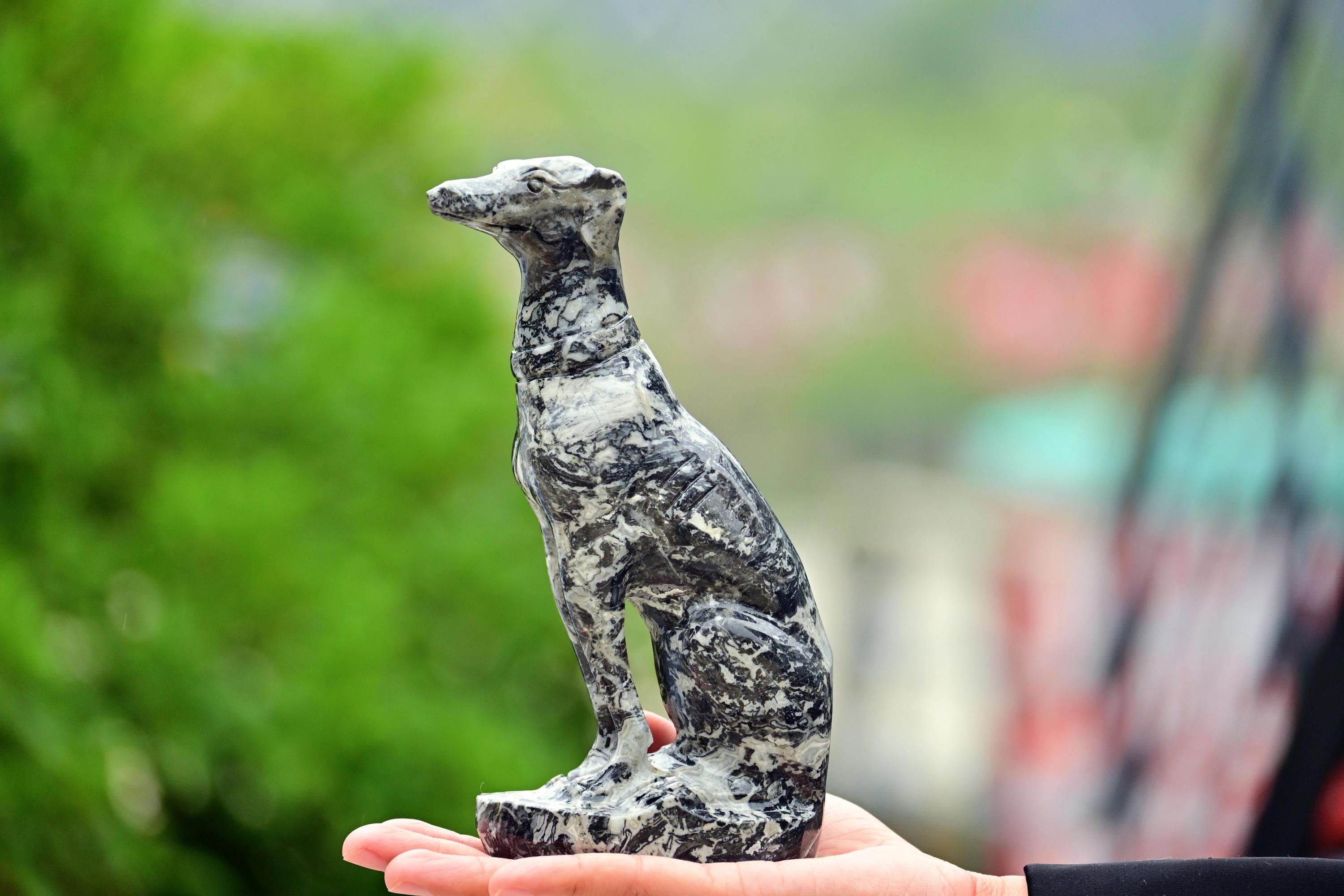 天然翡翠石グレイハウンド、水晶犬、グレイハウンド彫刻