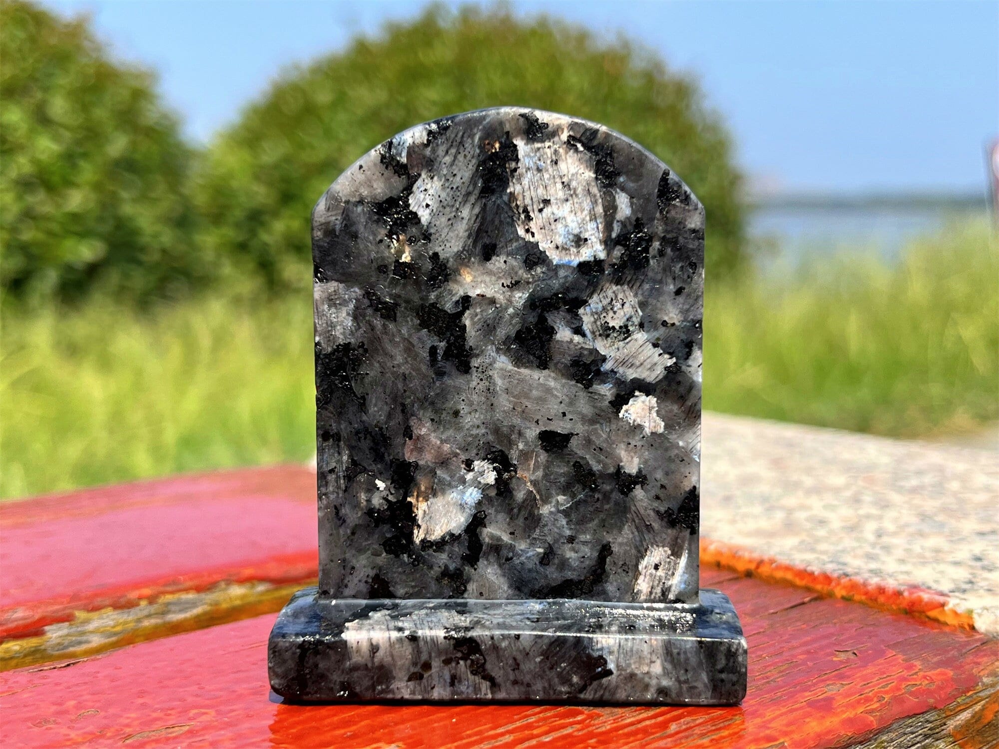 2.6'' Natural Carved Spectrolite Tombstone，halloween Gift，quartz