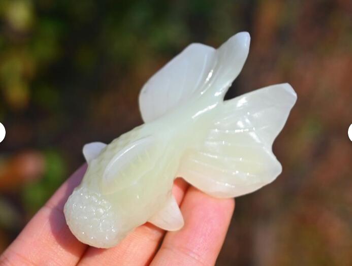 金魚　彫り　水晶　置物　⑧ 天然水晶 金魚 彫刻 開運 風水 【鬮石（くじいし） kujiishi】