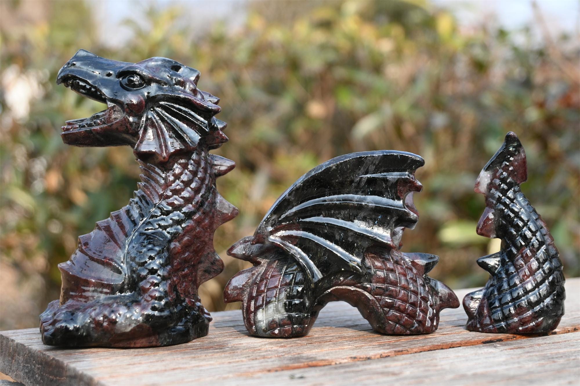 8.8インチ天然ガーネットドラゴン彫刻、クォーツクリスタルドラゴン像