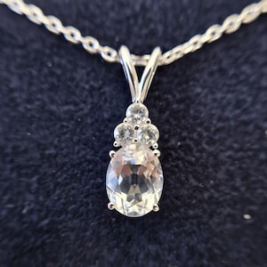 White Topaz Necklace, Weiss Topas Halskette, silver pendant necklace with topaz gemstone, Silber Edelstein Kette, birthstone necklace gift