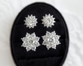 Moissanite Earrings, Floral Sunflower design stud earrings, 925 Sterling Silver, Gift for Her, wedding jewelry, birthday jewellery present
