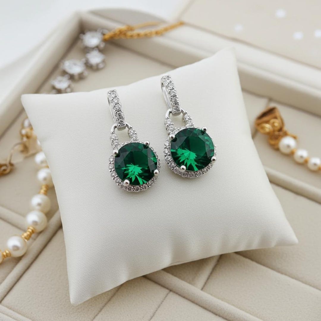 Boucles d'oreilles émeraude, Smaragd Ohrringe, clous d'oreilles en ...