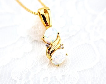 Opal Necklace, golden necklace, opal pendant necklace, gold pendant necklace with white opal gemstone, white Opal jewelry, jewelry necklace