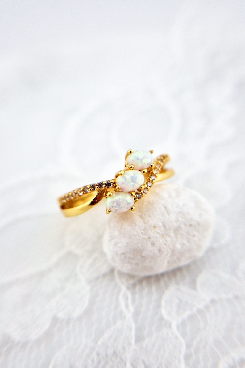 White Opal Jewelry set - Opal Ring, Opal Earrings, Opal pendant necklace, Weiss Opal Schmuckset, gold plated silver set gift for her jewelry bild 3