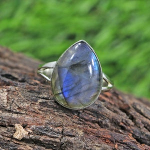 Genuine Labradorite Ring, 925 Sterling Silver Ring, Labradorite Ring, Labradorite Statement Ring, Labradorite Boho Ring, Raw Gemstone Ring