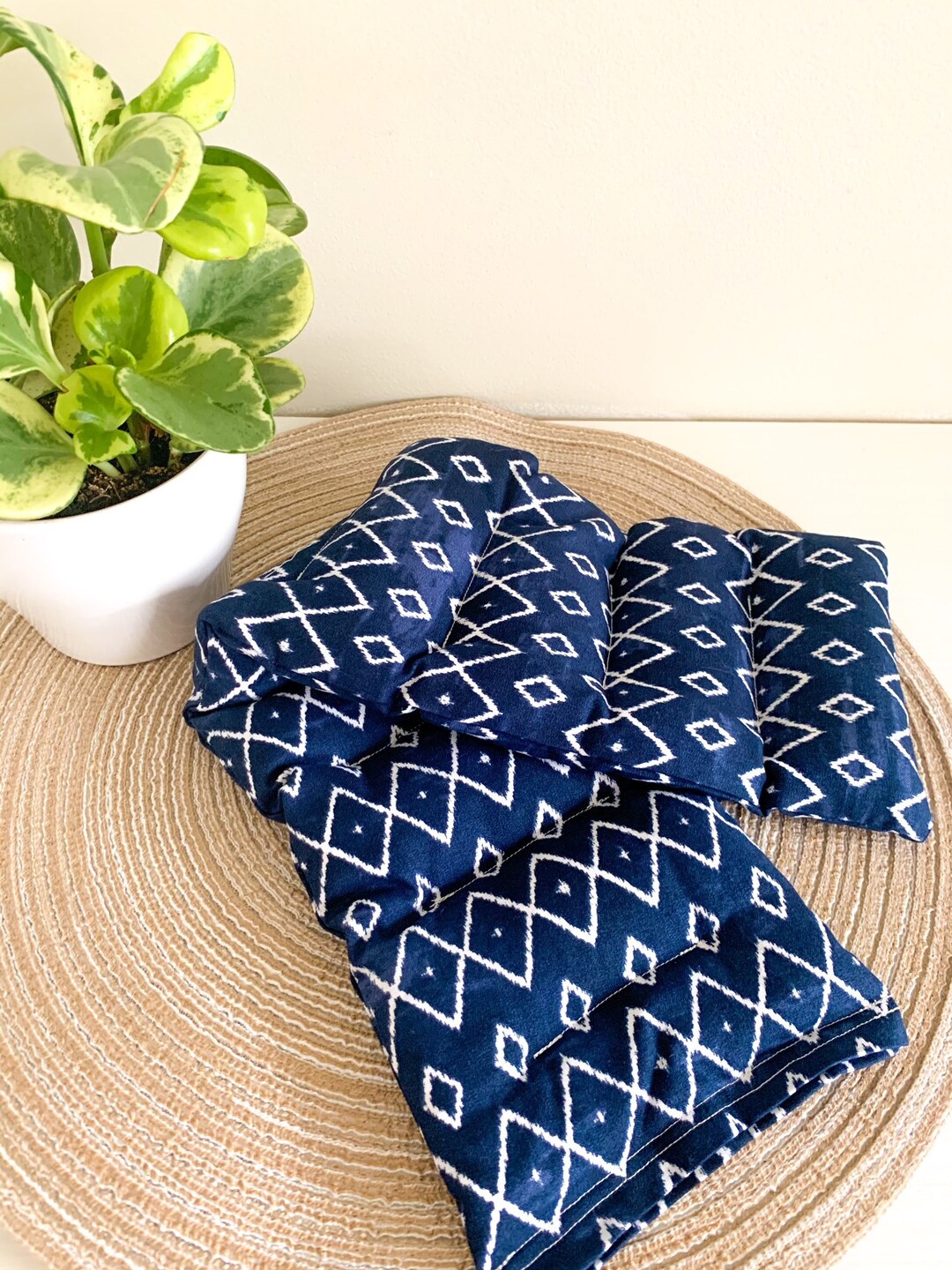 Navy Flaxseed Heating Pad Herbal Neck Warmer, Heating Pad for Cramps, Gifts for Her Cozy Gifts