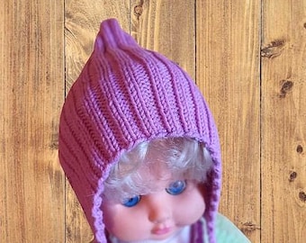 Handstickad pixie-mössa