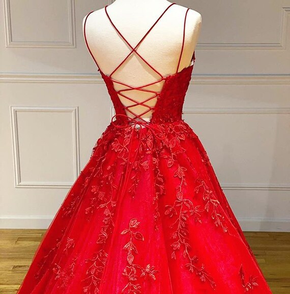 Red lace best sale spaghetti strap dress