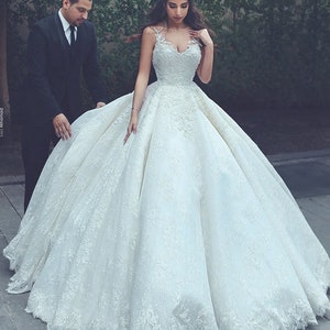 Princess Style Lace Wedding Dress Ball Gown, Beach Bride Dress, Bridal ...