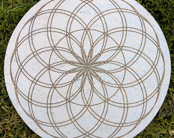 Grille de cristal Lotus of Life • Cuir de liège écologique gravé