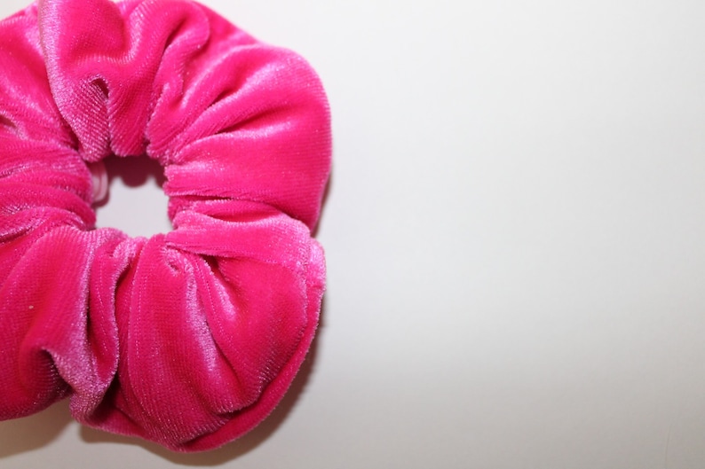 hot pink velvet scrunchie REG