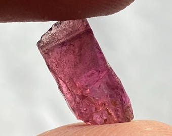 6.20 Cts Rhodolite Garnet Raw Stone: Faceted Gemstone for Jewelry